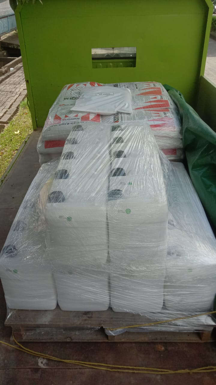 Pengiriman material Polymer Cement Base Waterproof Coating Ultrachem Super
