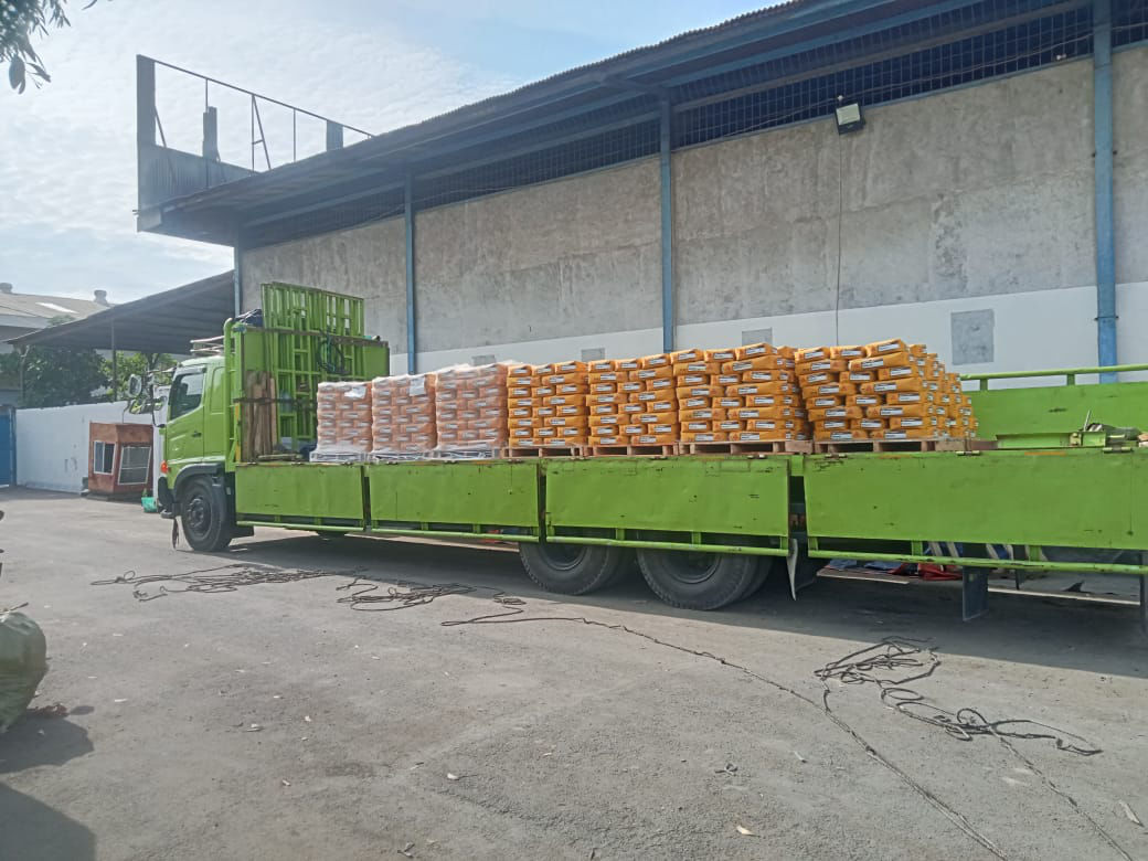 Pengiriman material Floor Hardener Sika Chapdur Natural